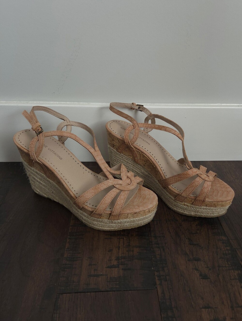 NWOT. Adrienne Vittadini Peach Leather Espadrille Wedge Sandals. Size 10m. #SW